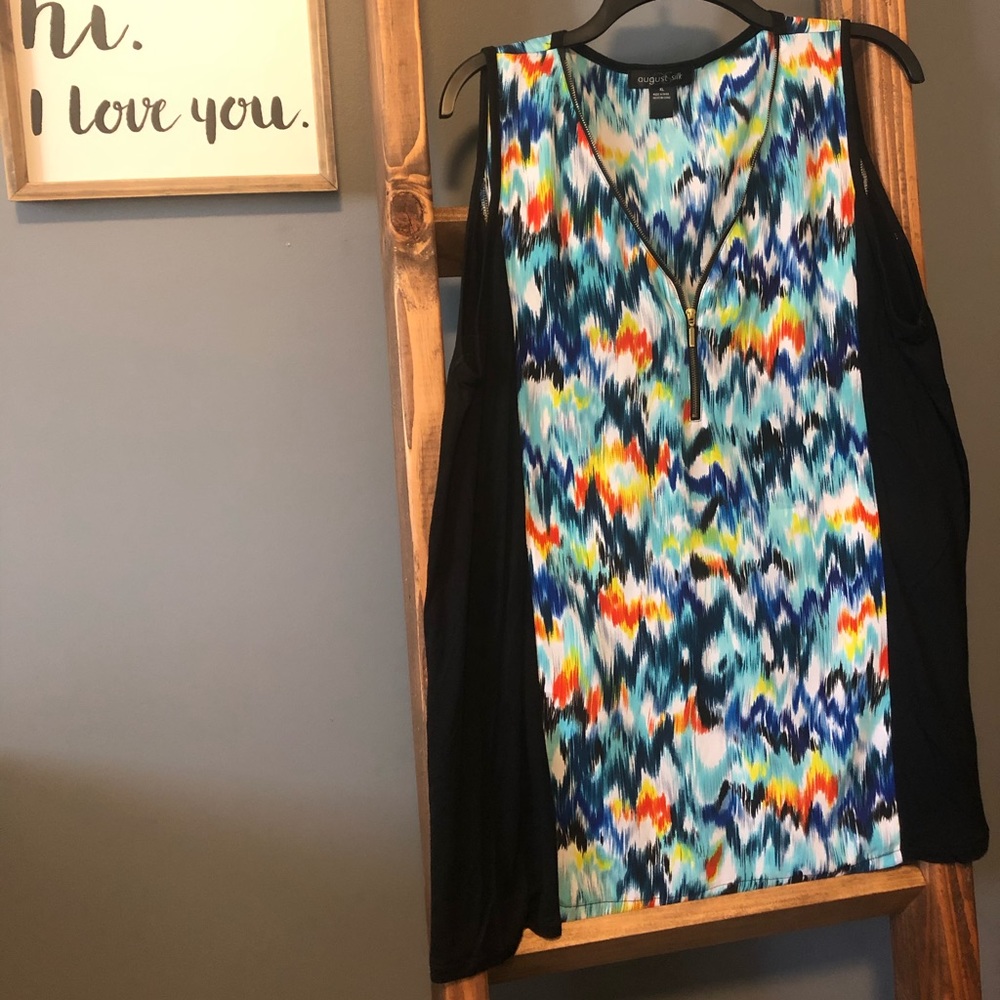 EUC Flowy Tank w/ Zipper Neckline